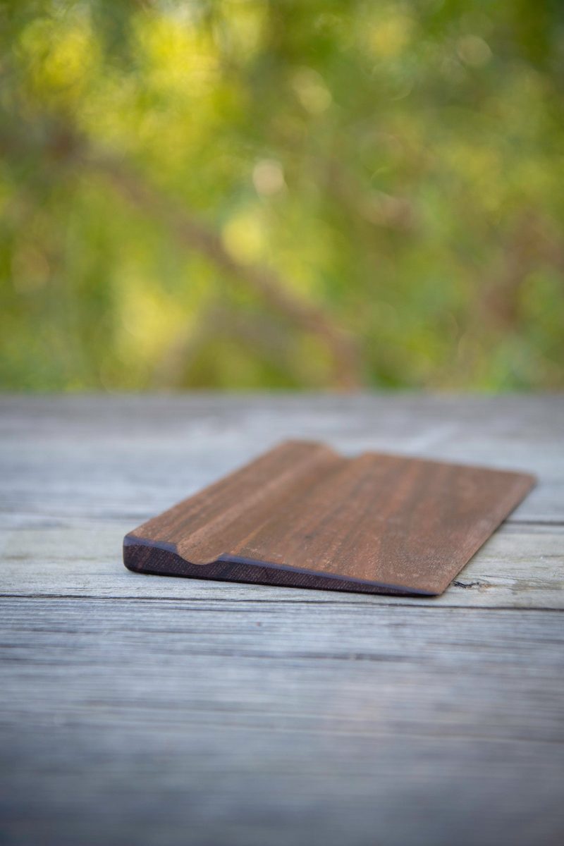 bench scraper walnut 02