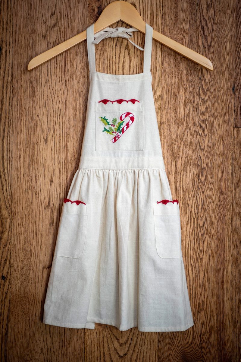 candy cane embroidered apron kids 05