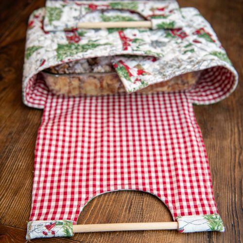 christmas cottage casserole carrier 08