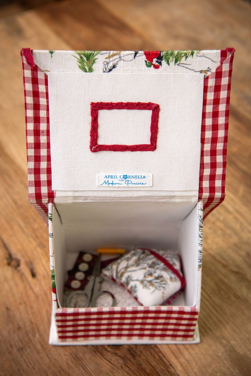 christmas cottage sewing house 22