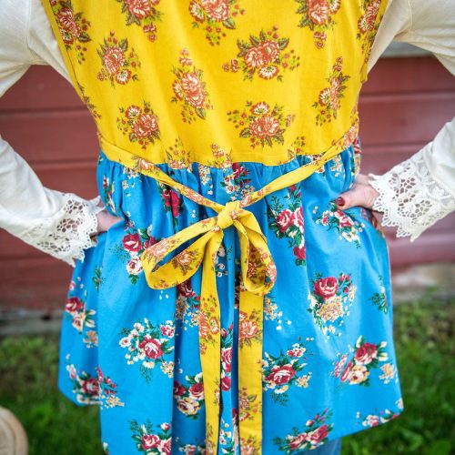 farmhouse patchwork prairie wrap apron 27