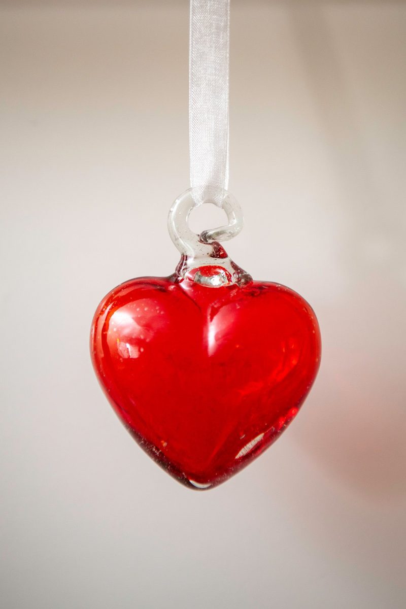 glass heart ruby red 21