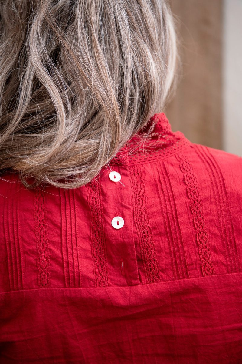 heirloom blouse scarlet 04