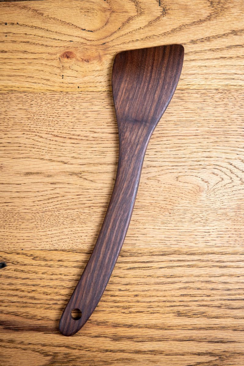 southpaw spatula walnut 02