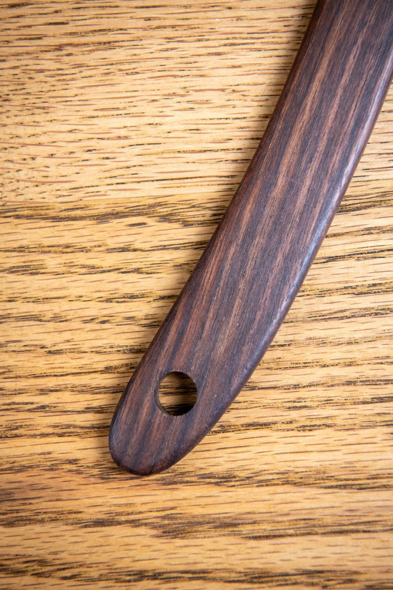 southpaw spatula walnut 03