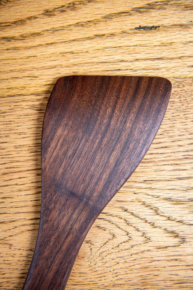 southpaw spatula walnut 04