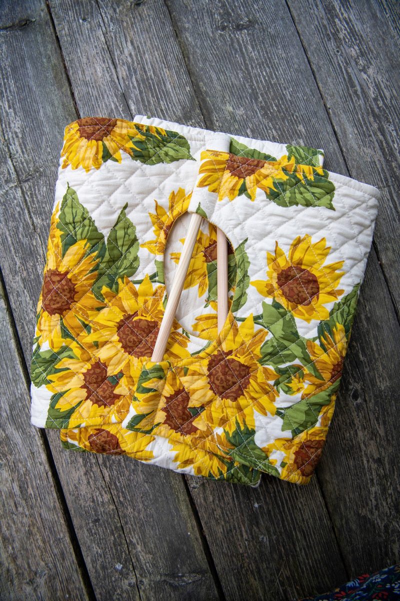 sunflower casserole carrier 02