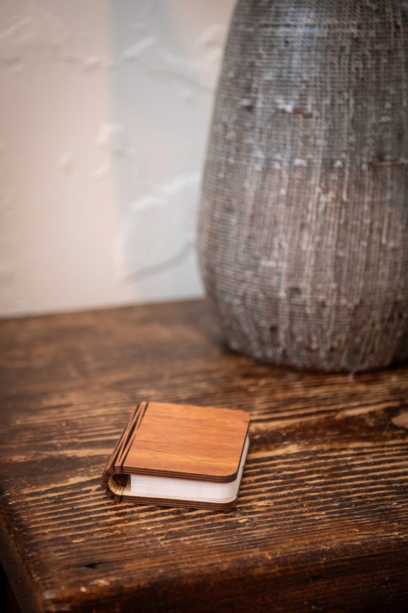 wooden booklight 03