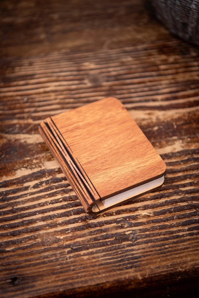 wooden booklight 04