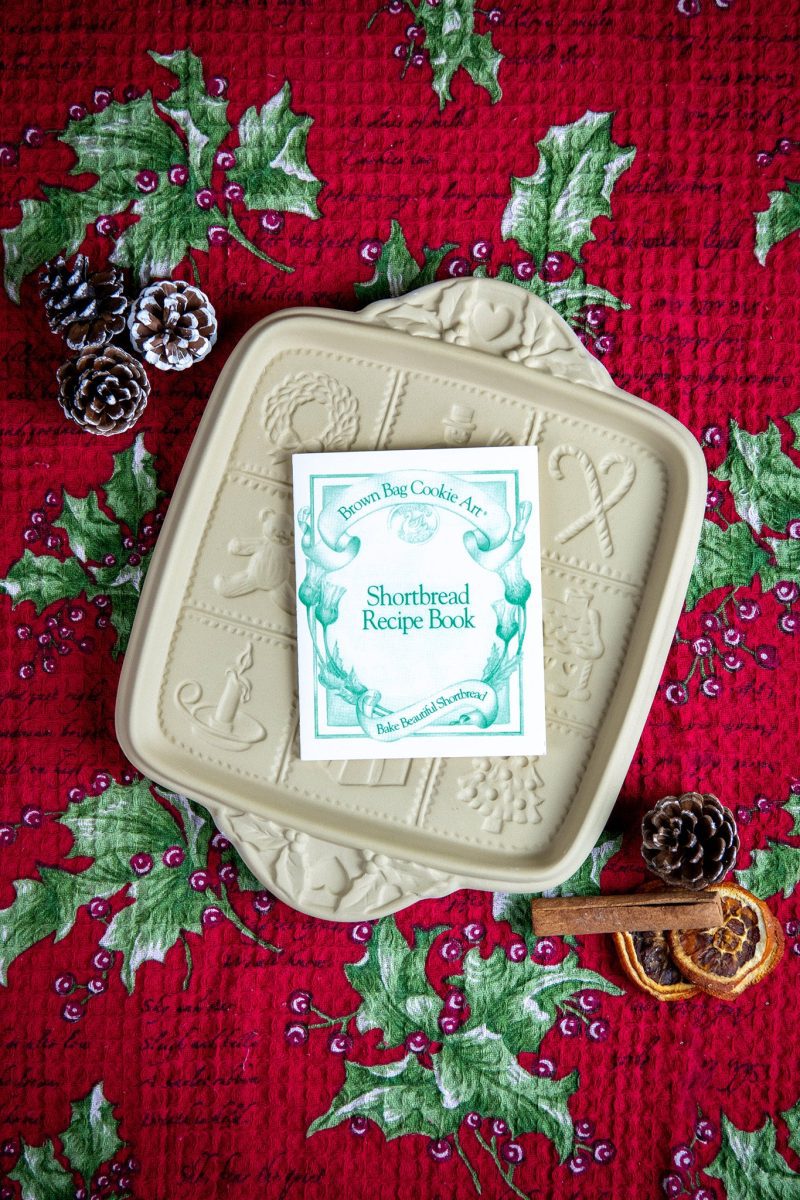 yuletide shortbread pan 02